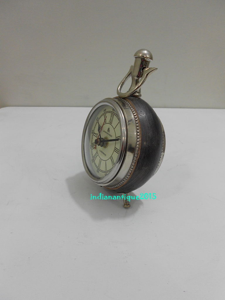 COLLECTIBLEC DECORATED 49 BOND STREET LONDON BATTERY TABLE CLOCK