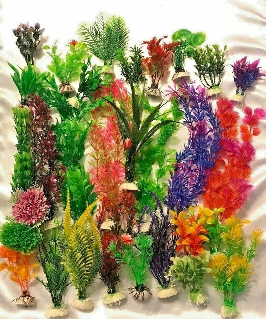 (15 Pack) Artificial Plastic Aquarium plants - Mixed lot