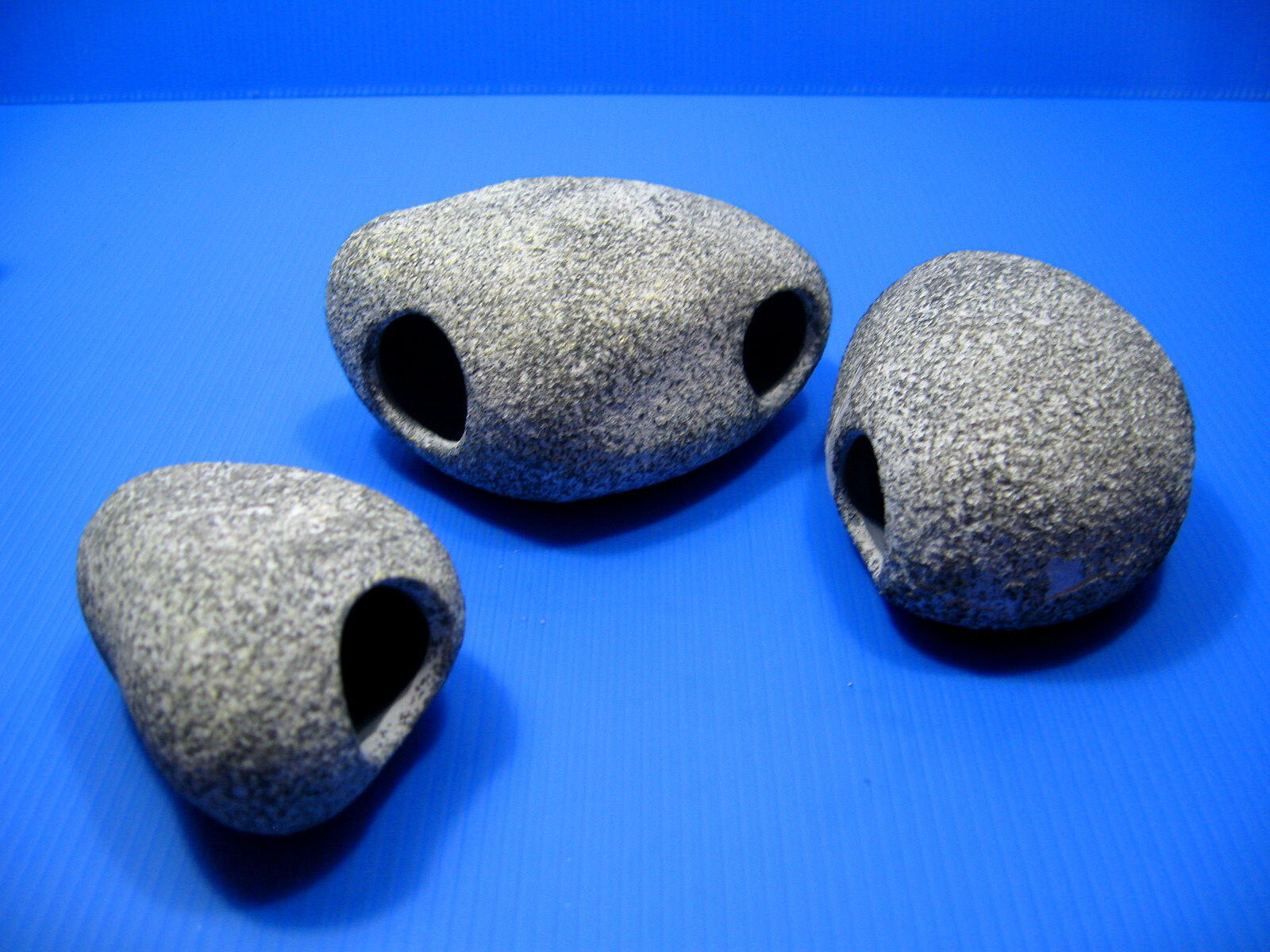 set of 3 Ceramic Aquarium Rock Cave STONES Ornament - fish tank decoration moss