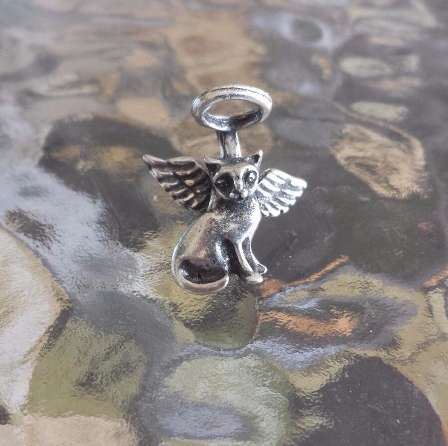  HOUSE PET ANIMAL JEWELRY 1 CAT ANGEL PEWTER PIN ALL NEW.