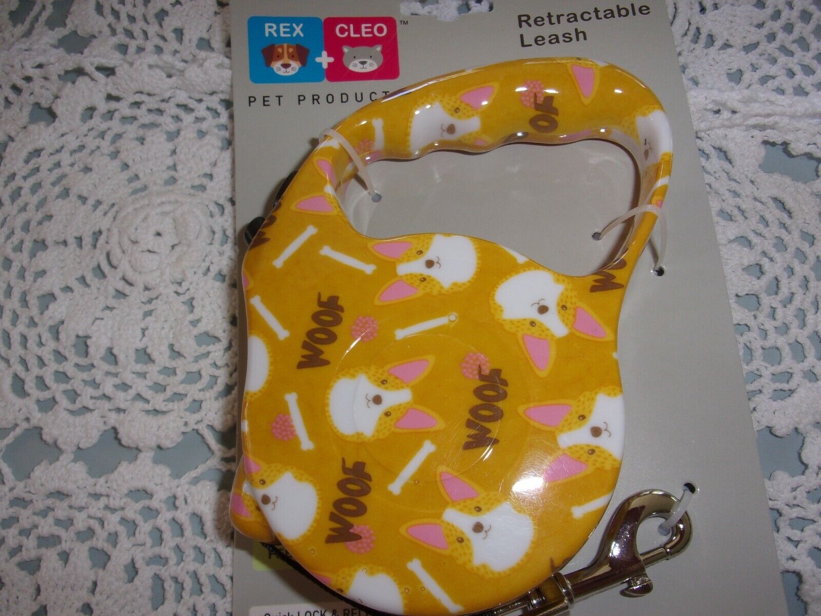 WOOF RETRACTABLE Dog Tape LEASH 15 FT new Rex and Cleo